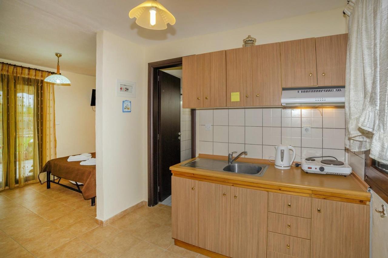 Maria - Pavlos Studios And Apartments Вурвуру Екстер'єр фото